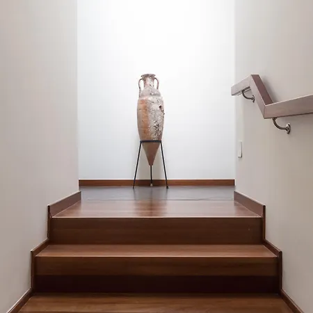 Foyer 4* Cagliari