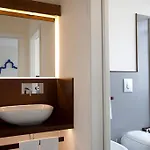 בית הארחה Foyer 4*