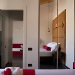 Foyer בית הארחה 4*
